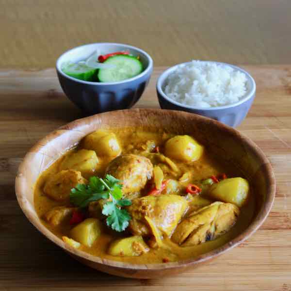 Cómo hacer Kaeng Kari Kai - Curry de pollo tailandés