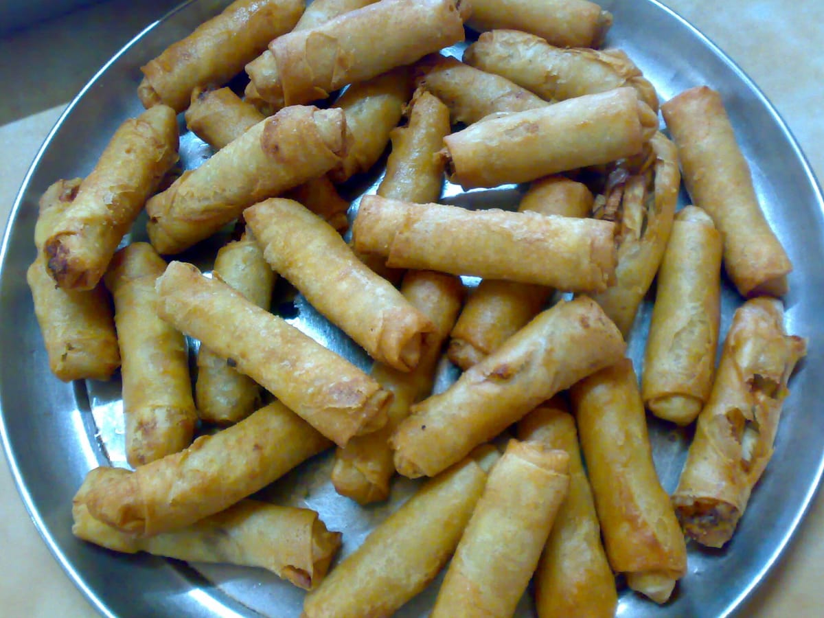 Lumpia rollitos de primavera indonesios