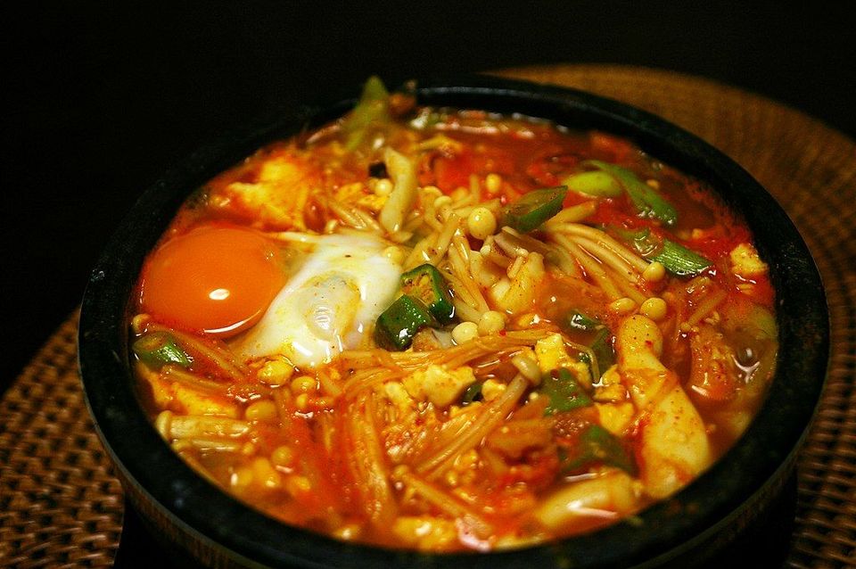 Receta fácil y rápida de Sundubu-jjigae: la sopa espesa y cremosa de la gastronomía coreana