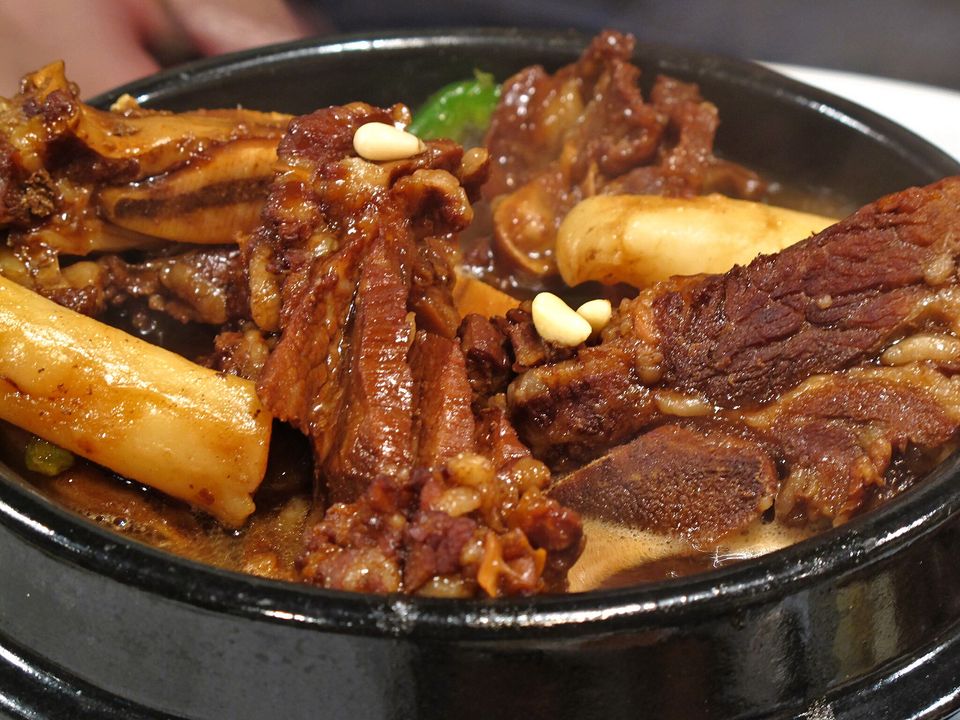 Galbi jjim, un guiso de costillas de ternera coreano