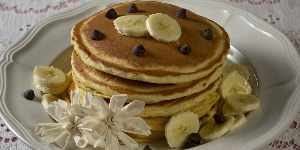 Pancake de platano hitam, un desayuno saludable con arroz negro y plátano