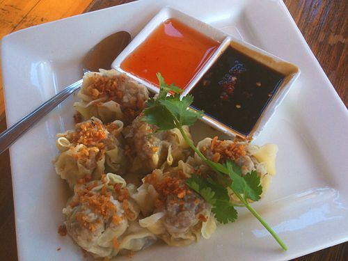 Khanom jeeb, los deliciosos dumplings tailandeses al vapor