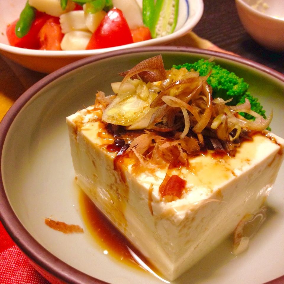 Tofu frío japonés