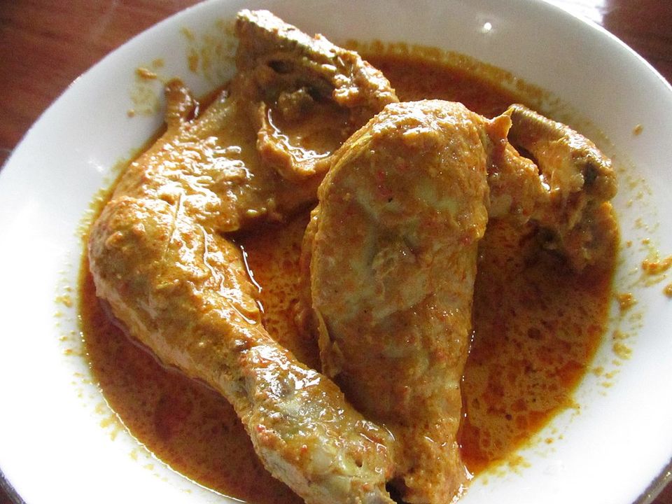 Gulai de pollo al estilo indonesio