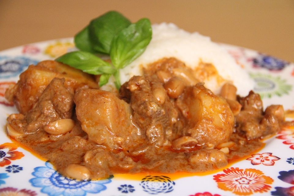 Massaman curry de ternera, un plato tailandés delicioso y fácil