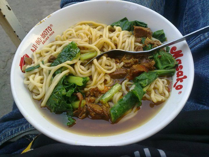 Mie Ayam, la sopa de fideos con pollo y champiñones de Indonesia